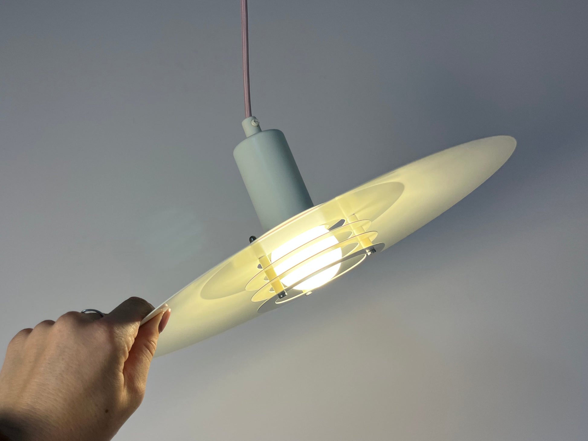 Lamellenlampe Typ 4000 weiß von Lyfa