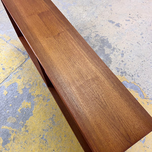 Regal Teak auf Hairpinlegs von rt Möbel