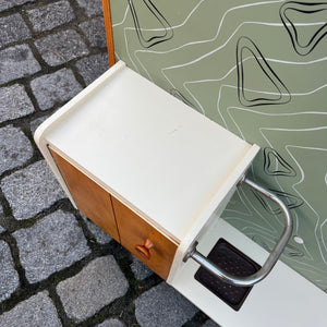 Wandgarderobe mintgrün mit Spiegel, Schrank & Schirmständer
