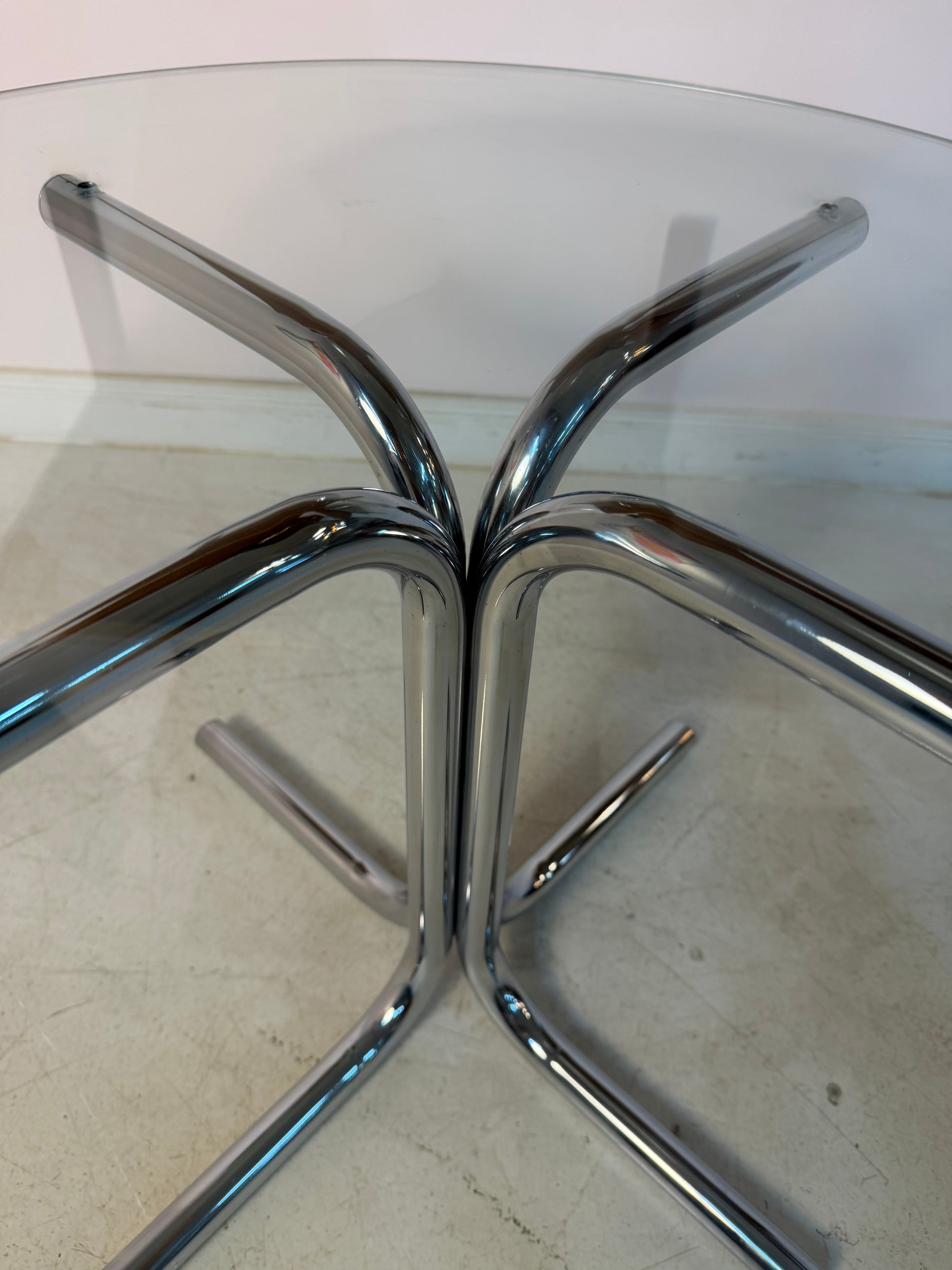 Runder Couchtisch Glas & Chrom
