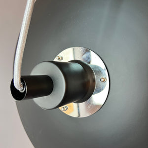 Lamellenlampe schwarz weiß aus Dänemark