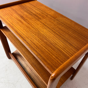 Coffee Table mit Magazinablage Teak