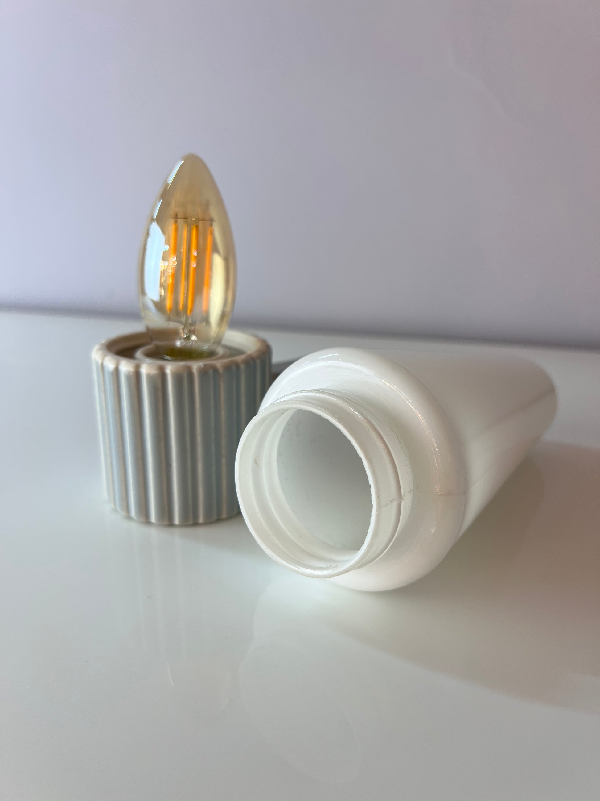 Wandlampe Modell 6020 grau Sigvard Bernadotte für Ifö