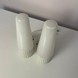 Set: 2x Wandlampe Modell 6020 weiß von Sigvard Bernadotte für Ifö