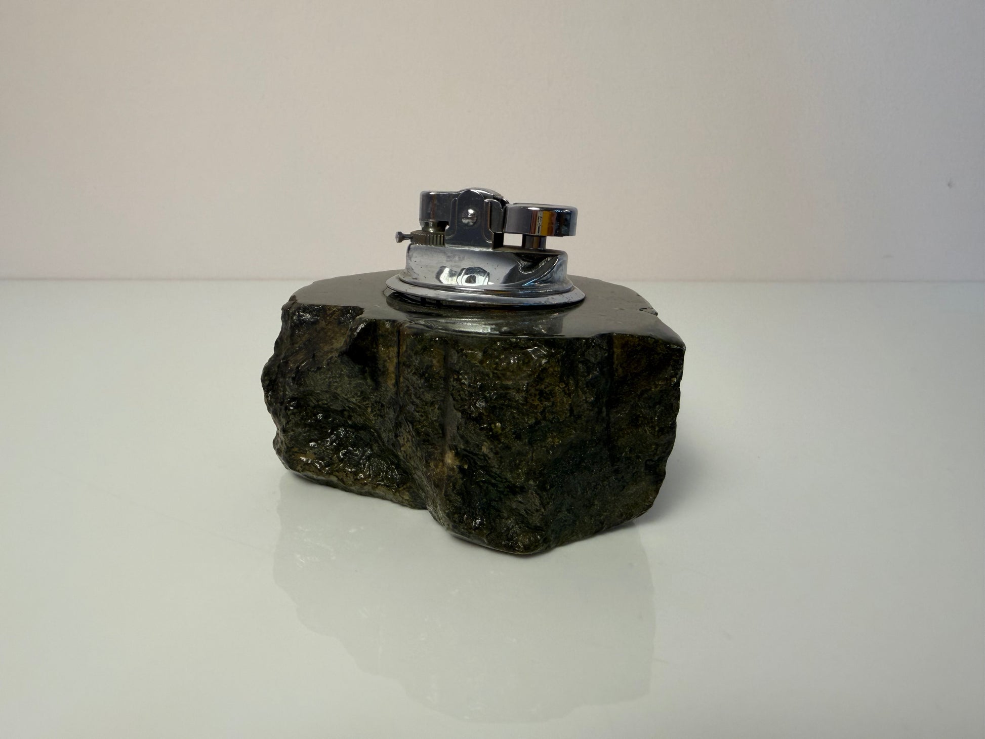 Tischfeuerzeug grün schwarz Alabaster