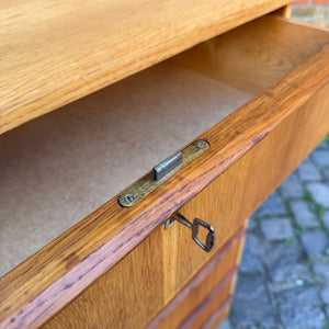 Tallboy Kommode Eiche mit Schloss aus Dänemark