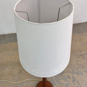 Stehlampe Teak mit verziertem Stoffschirm aus Dänemark