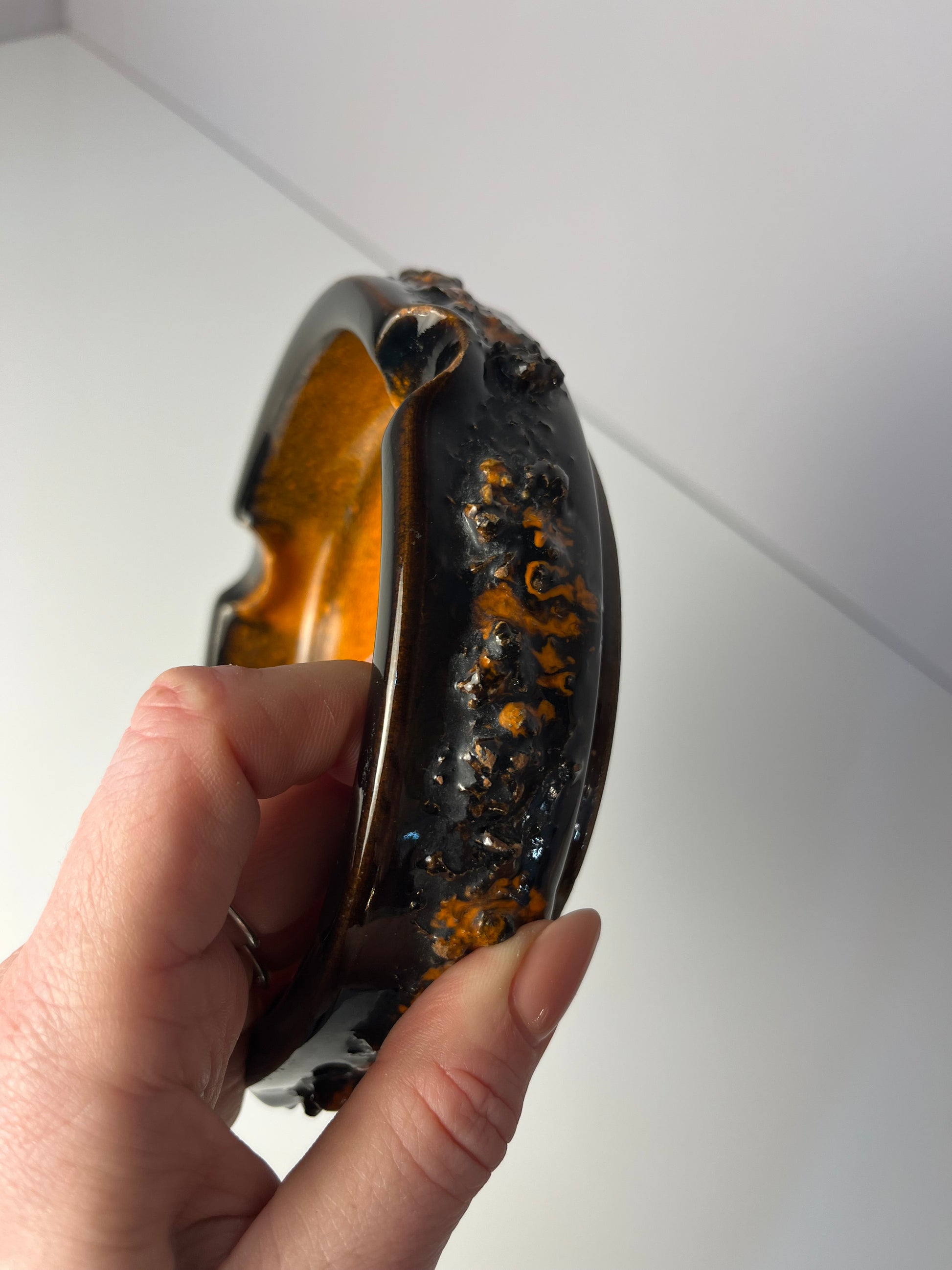 Aschenbecher Fat Lava orange braun von Funi Island - Handmade in Iceland