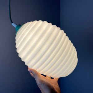 Hängelampe mint weiß Glas aus Dänemark