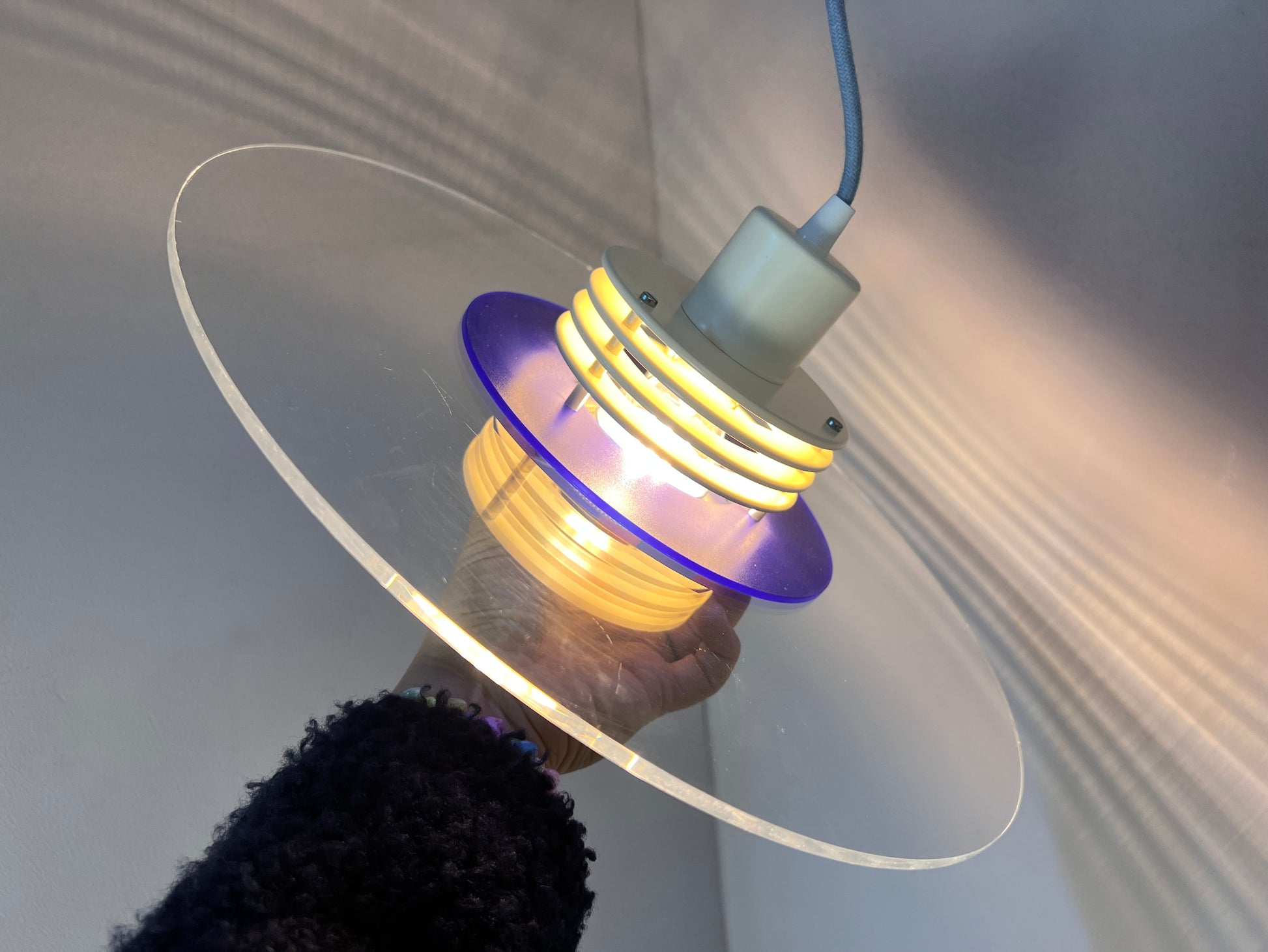 Lamellenlampe „Astra“ blau Plexiglas aus Dänemark