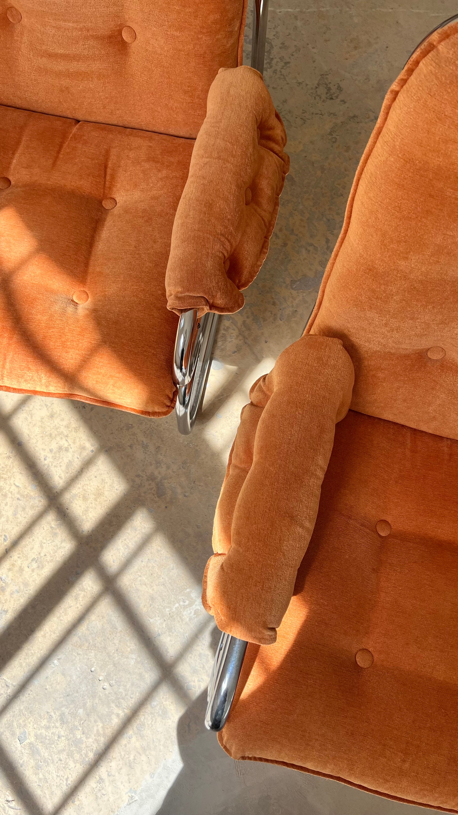 Sessel Halina orange Chrom von Hellerau