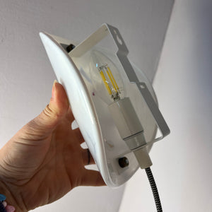 Wandlampe weiß Glas von EL Light aus Dänemark