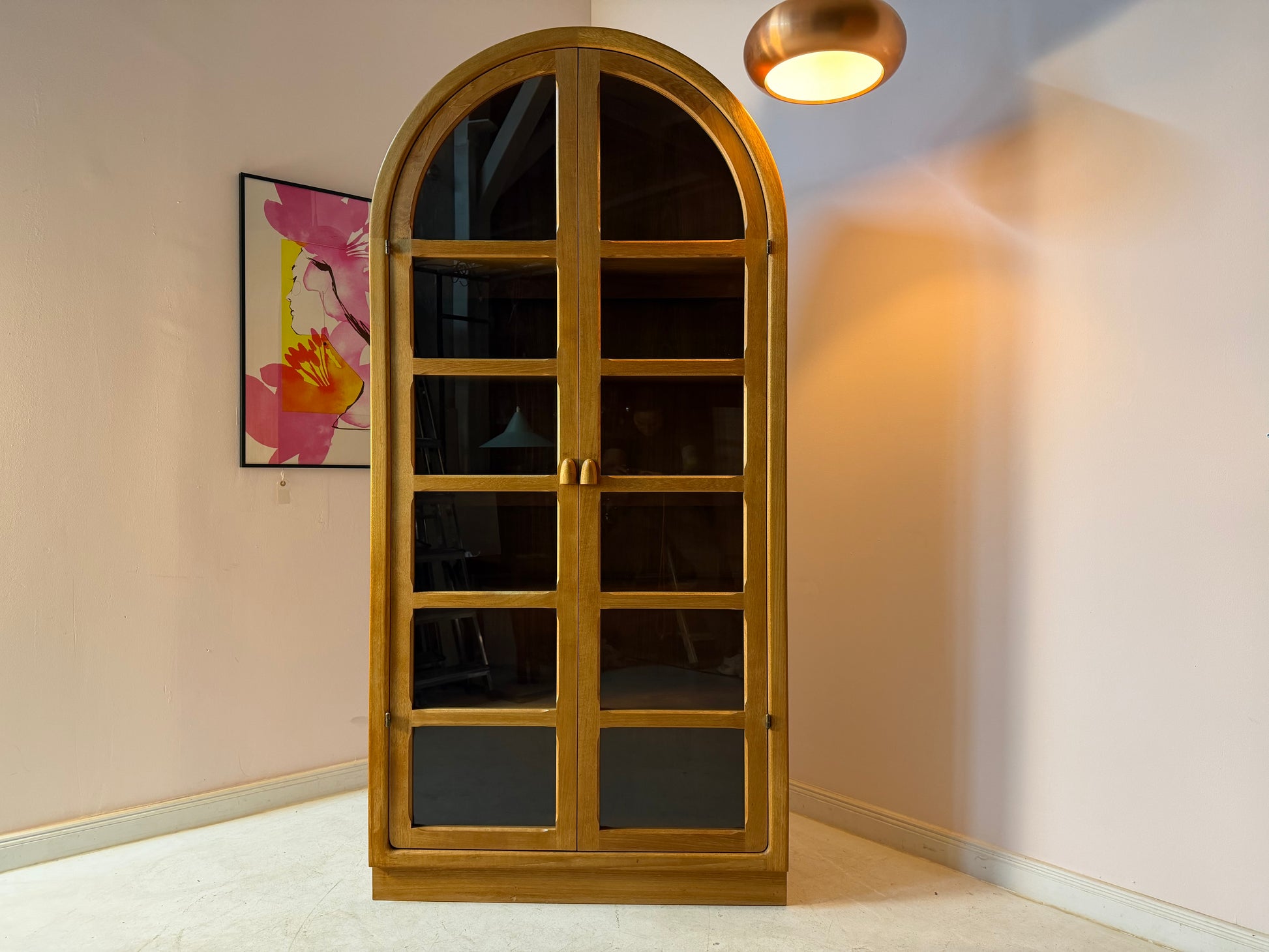 Rundbogen Vitrine Teak von Dyrlund
