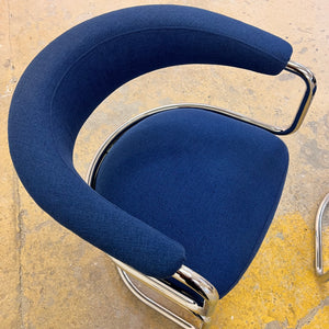 Freischwinger blau Chrom neu gepolstert