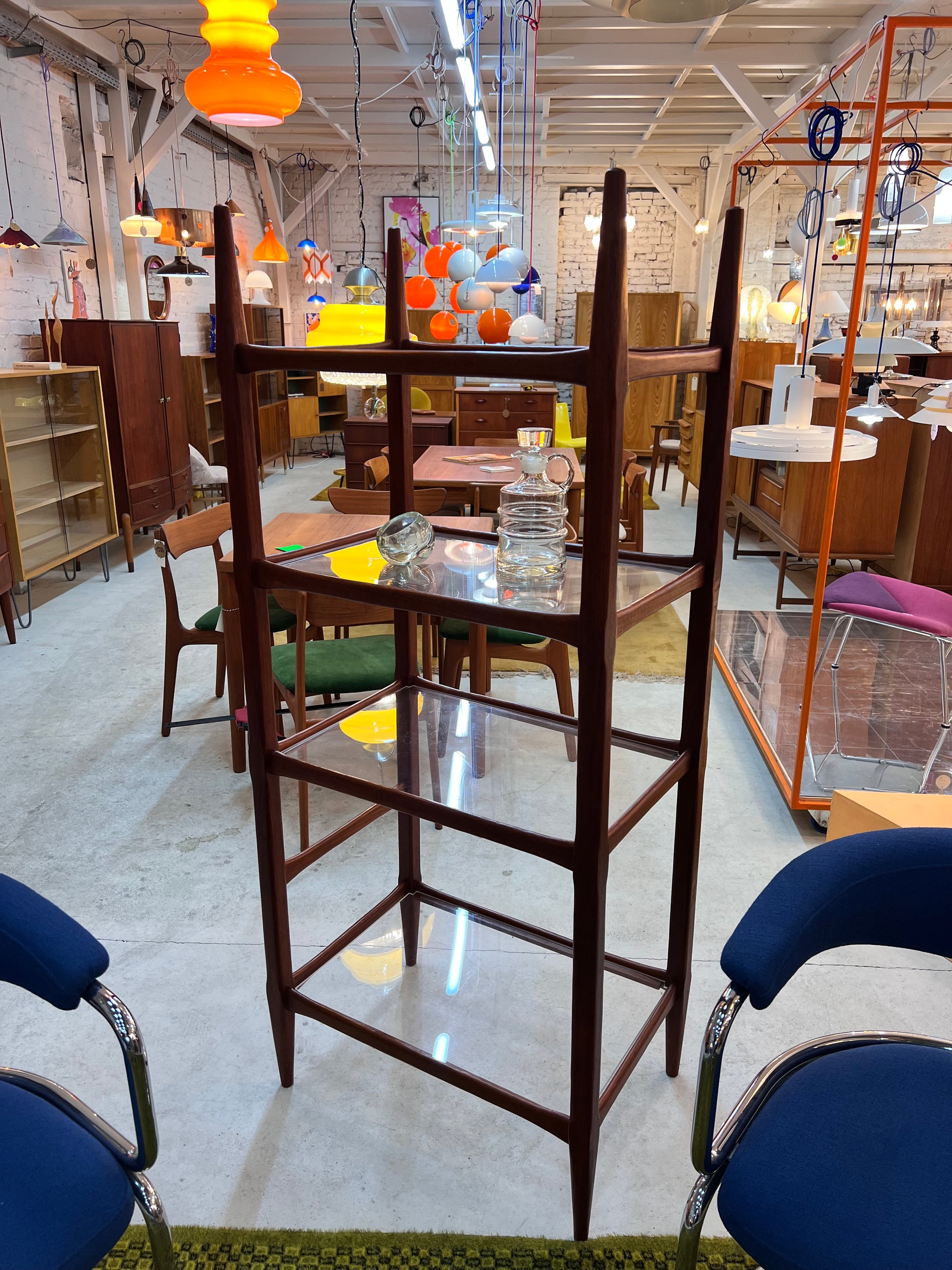 Regal Teak mit Acrylglasplatten aus Däenmark