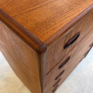 Kommode Teak mit Schloss aus Dänemark
