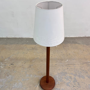 Stehlampe Teak mit verziertem Stoffschirm aus Dänemark