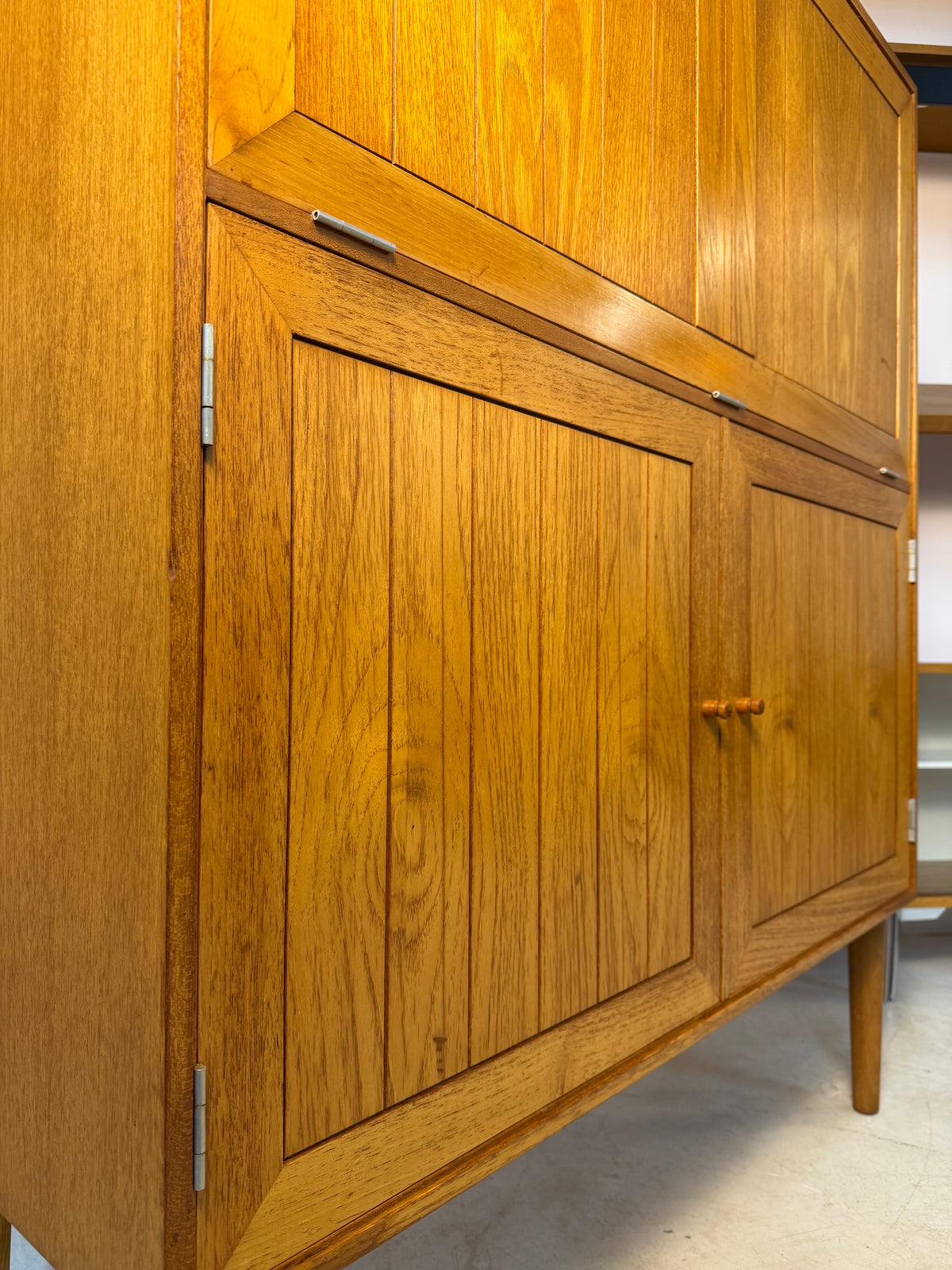 Barschrank Eiche von Rud Thygesen & Johnny Sørensen für HG Furniture