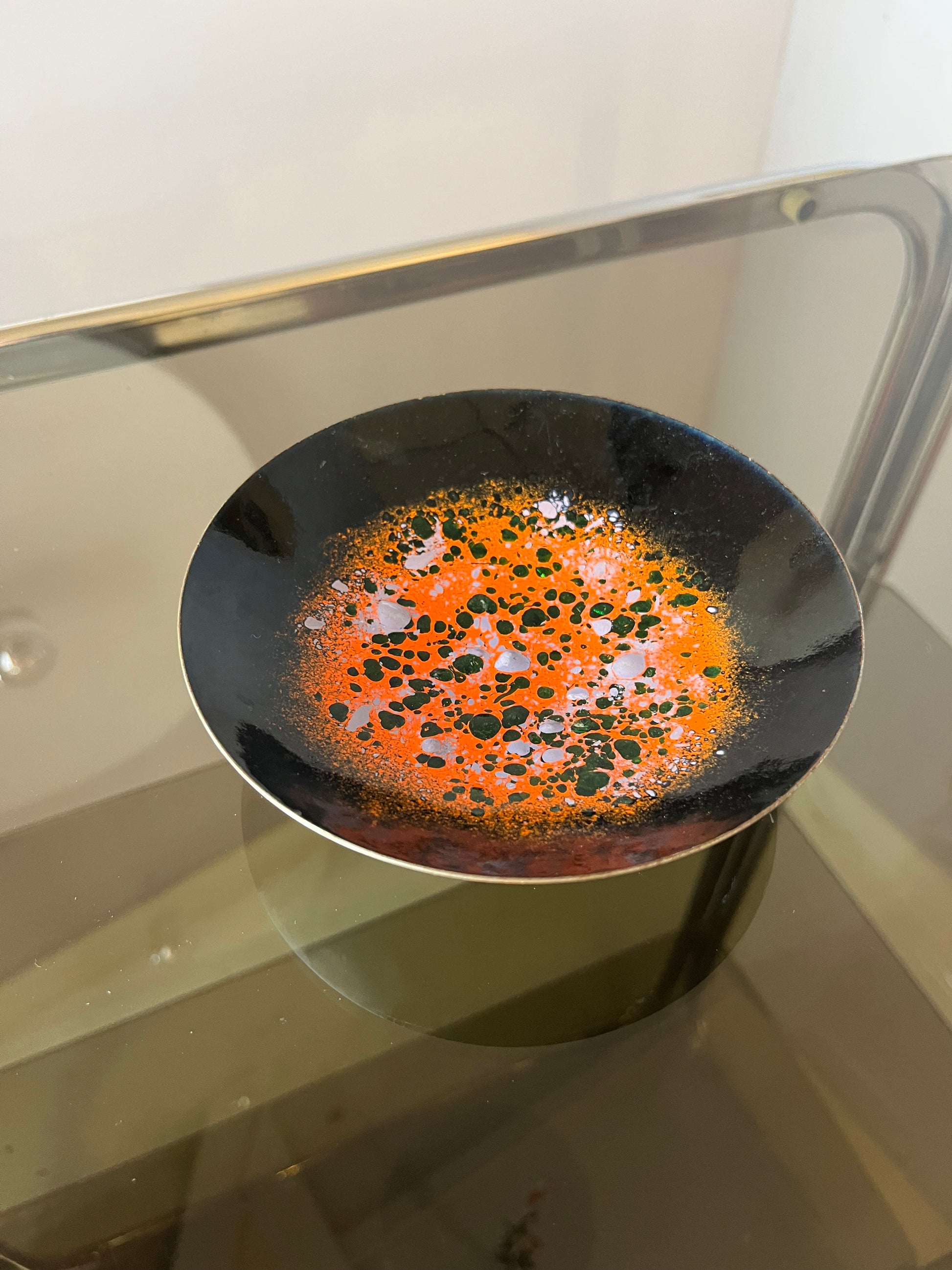 Schale orange schwarz Emaille