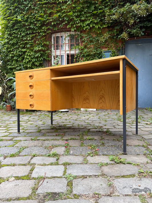 Schreibtisch Typ 470 Esche von Joachim Nebelung für Hellerau