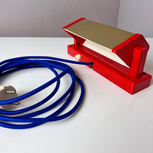 Wandleuchte rot gold von Lyfa Dänemark