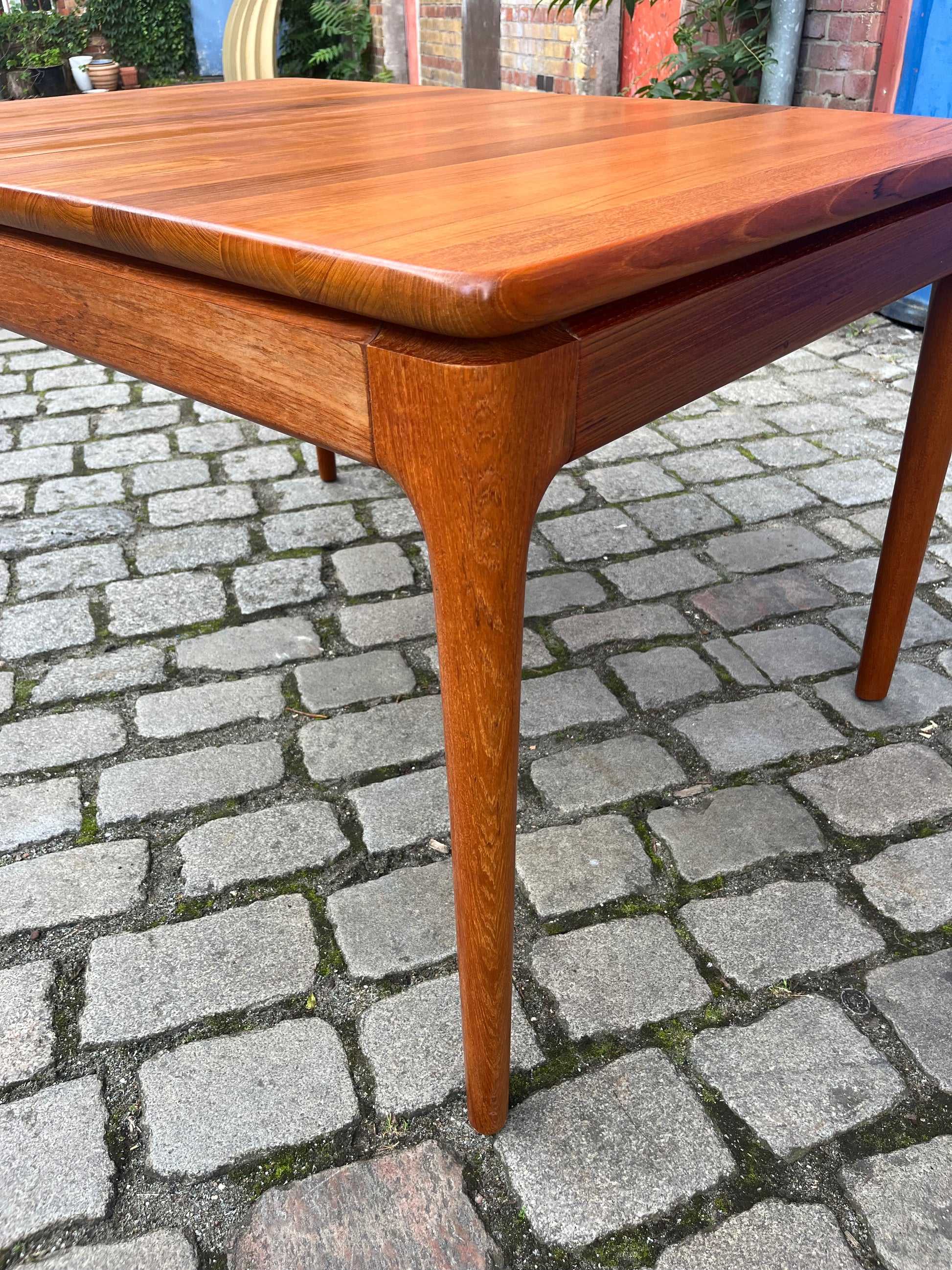 Esstisch Teak ausziehbar von Glostrup Vollholz