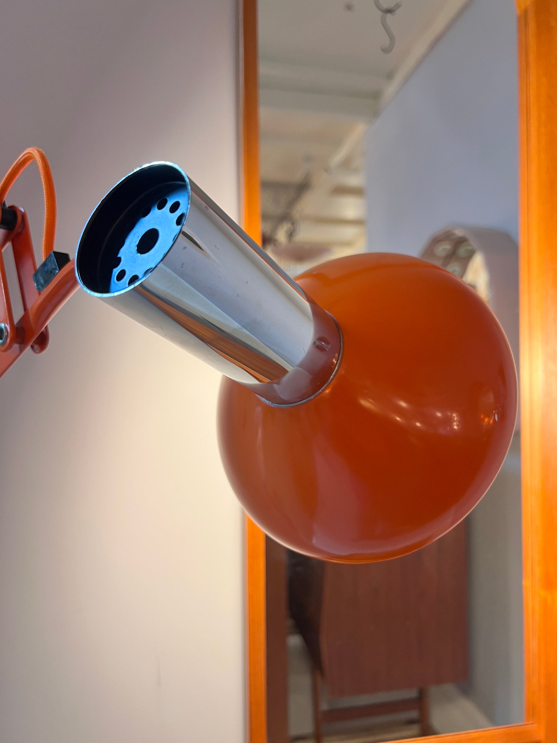 Wandlampe orange von Hustadt Scherenlampe