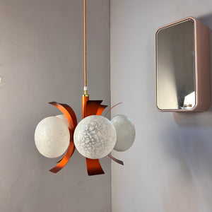 Kronleuchter weiß orange von Richard Essig