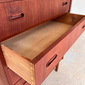 Kommode Teak mit Schloss aus Dänemark