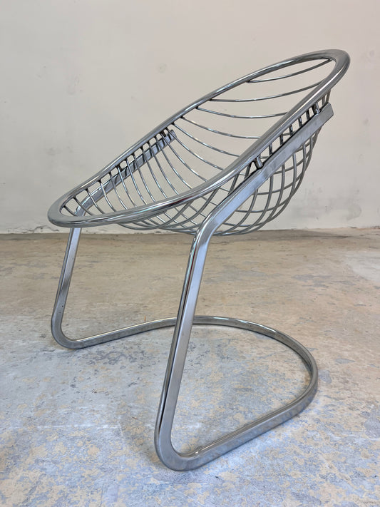 Freischwinger Modell Egg Chair mit Fell von Gastone Rinaldi