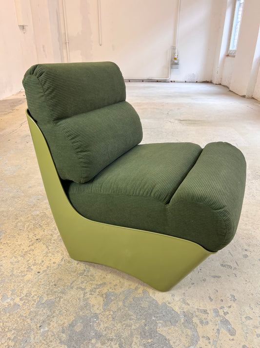 Schalensessel grün neu lackiert & gepolstert