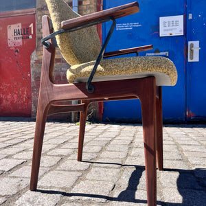 Armlehnstuhl hellgrün Teak neu gepolstert