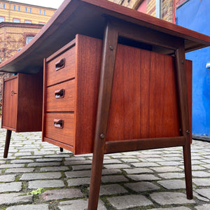 Freistehender Schreibtisch Teak von VKW Möbel