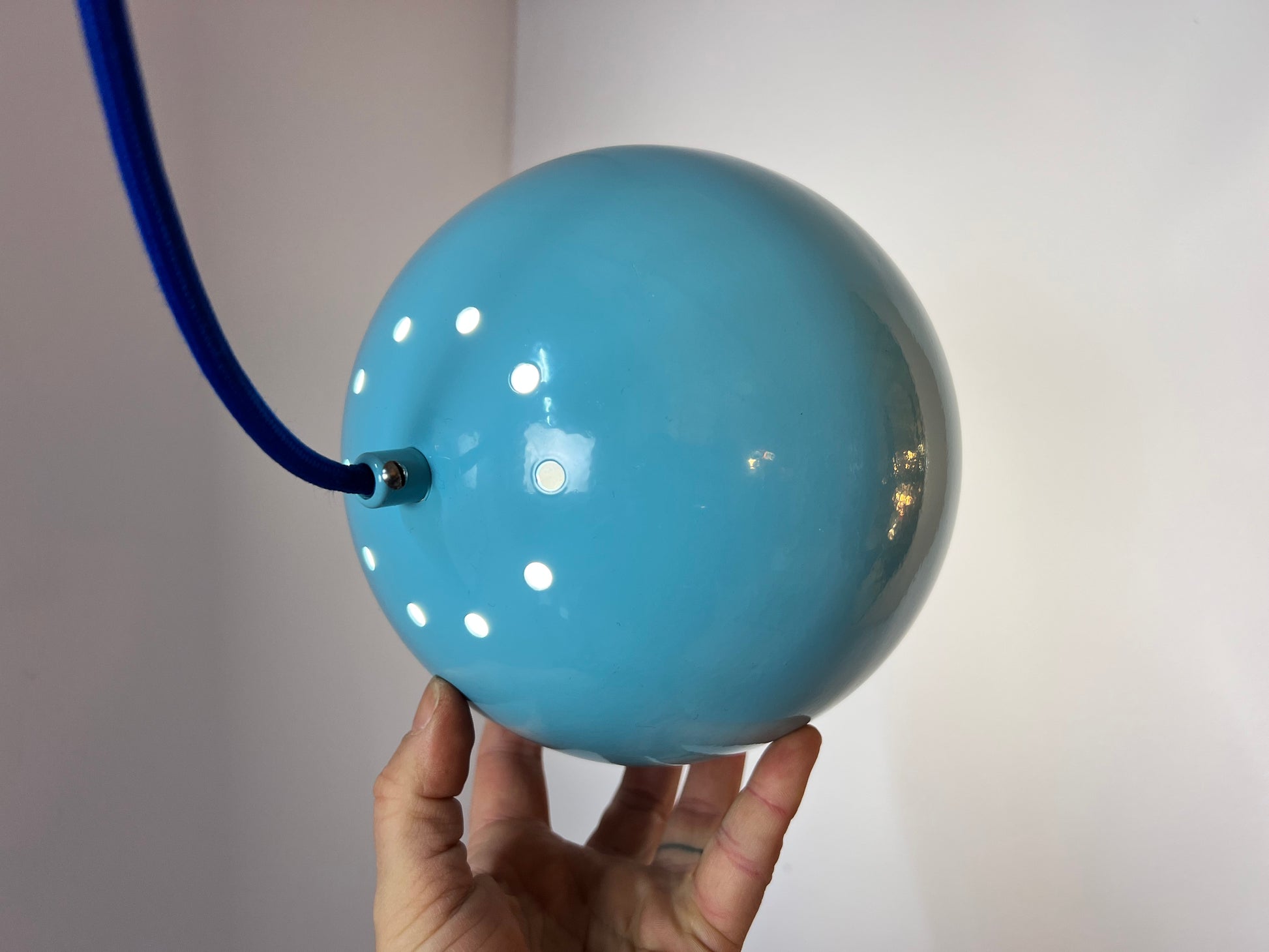 Kugellampe hellblau aus Dänemark