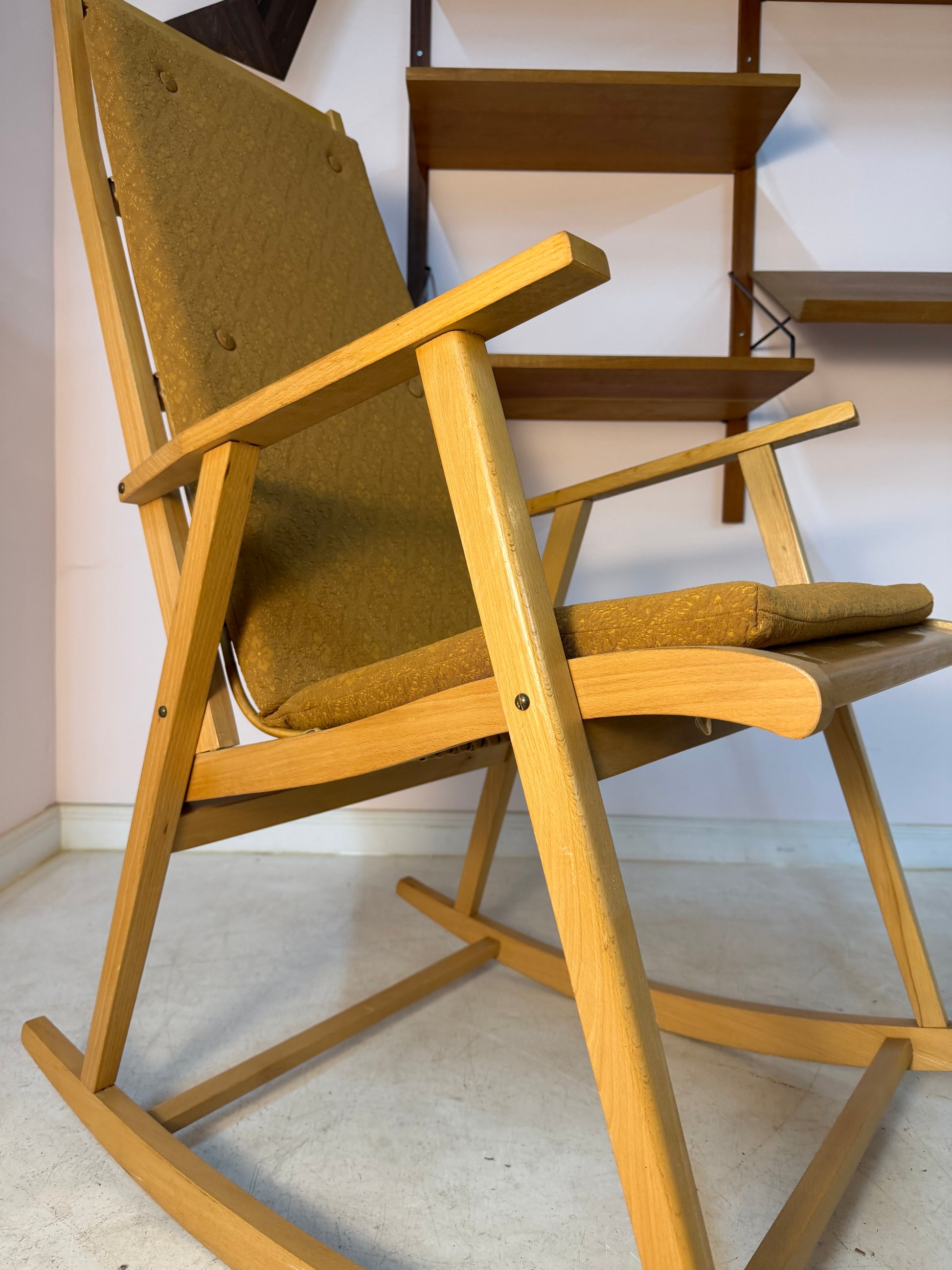 Schaukelstuhl mit original Polster von Selman Selmanagić für Hellerau