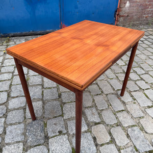 Kleiner, ausziehbarer Esstisch Teak aus Dänemark