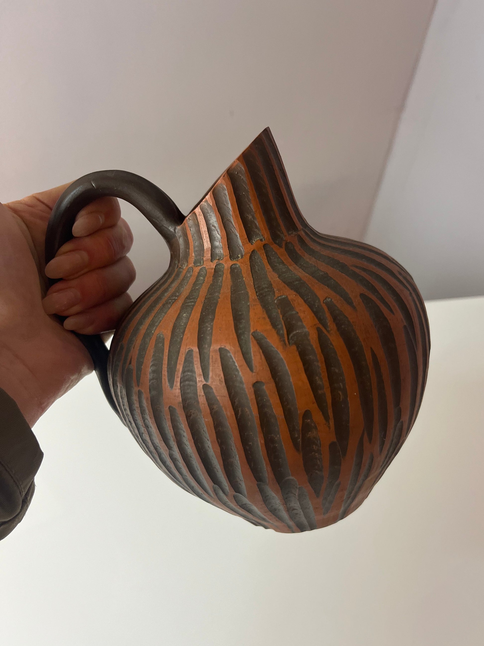 Vase Model Rhodos in Ritzdekor Handarbeit von Eiwa Keramik