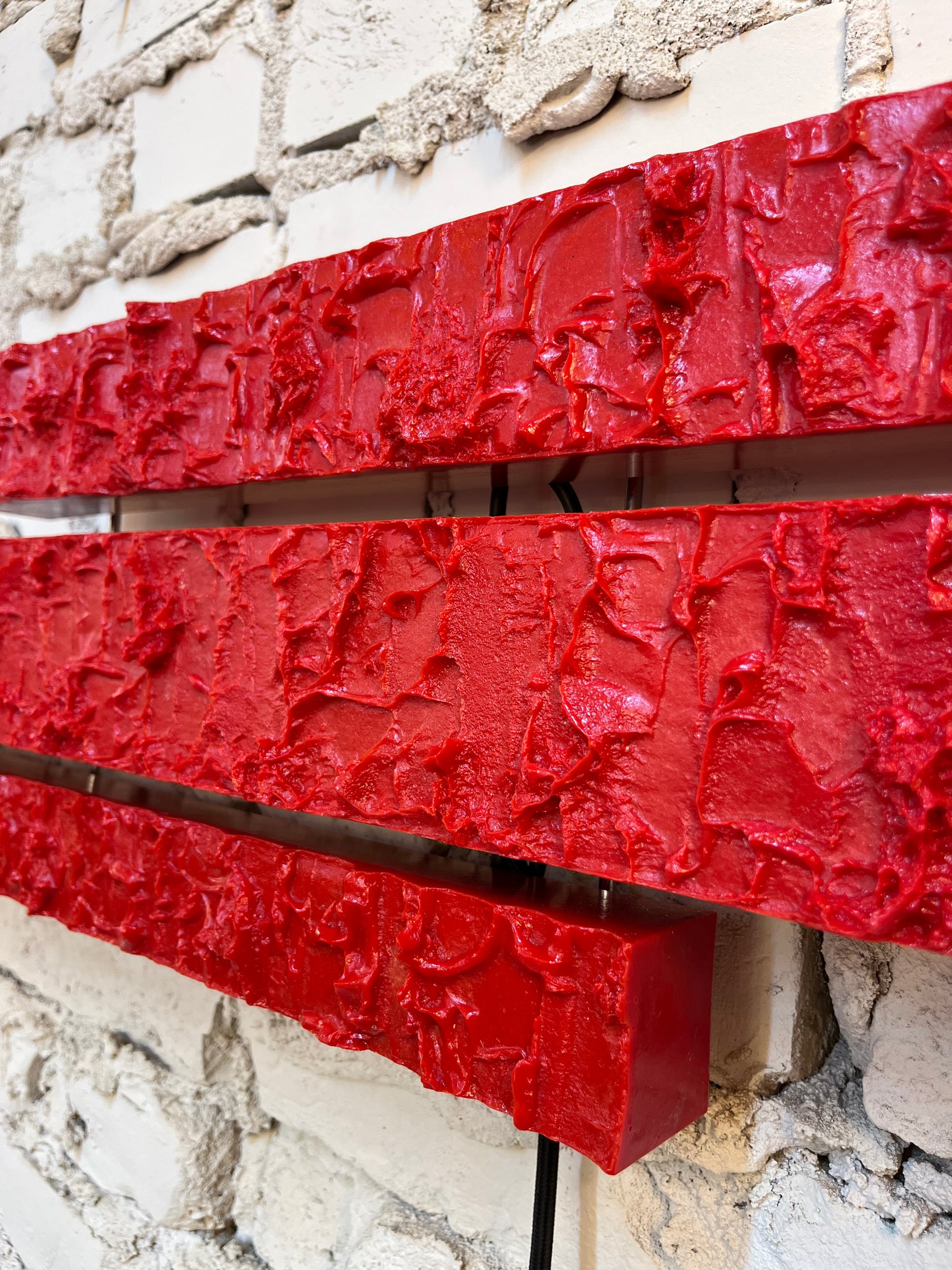 Wandlampe rot von Uwe Mersch