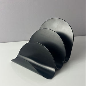 Briefhalter schwarz 70er Space Age Ära