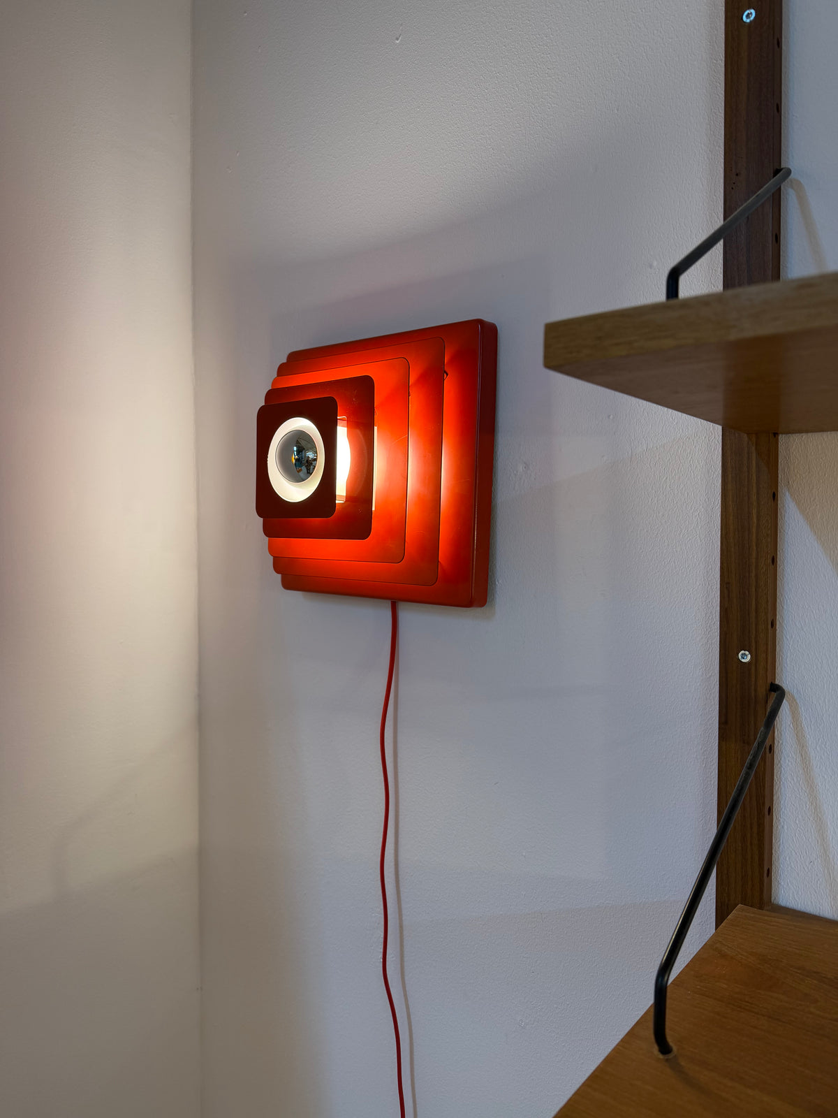 Wandlampe Pyramide rot Metall von Hustadt Leuchten