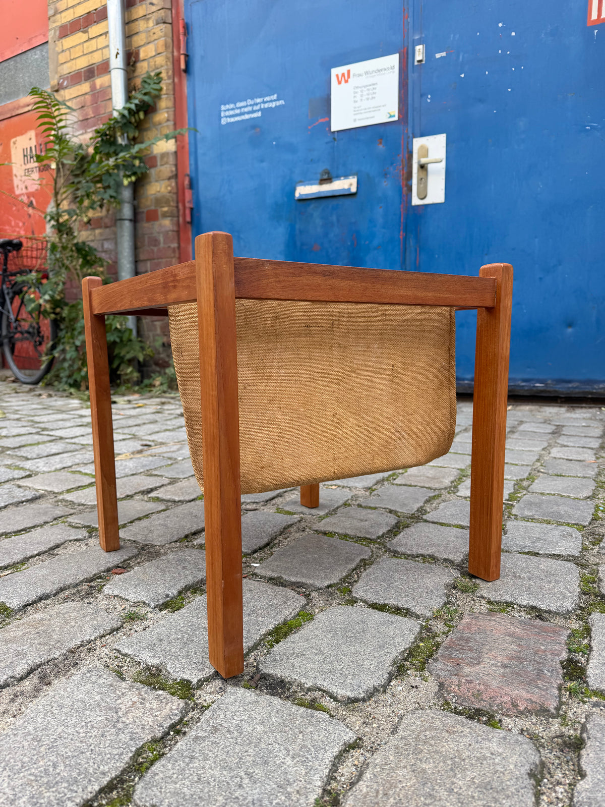 Beistelltisch Teak mit Zeitungsablage & Fliesen aus Dänemark