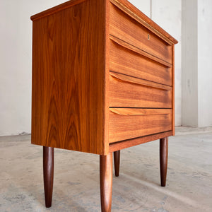 Kommode No. 80 Teak von Egon Tachjelm für Odder