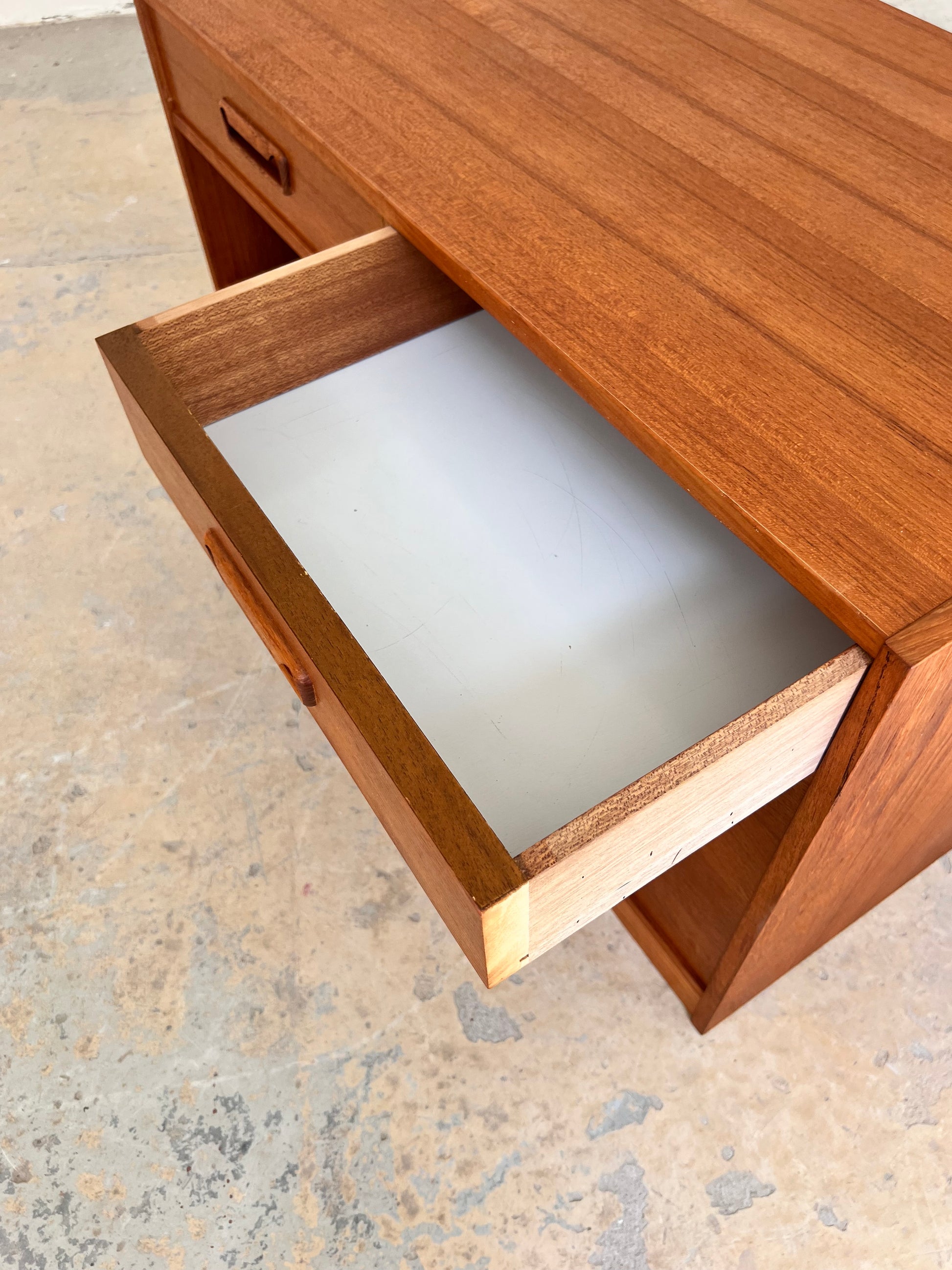 Schrank Teak mit Minibar aus Dänemark