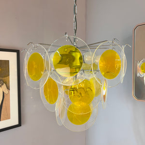 Kronleuchter gelb silber mit Plexiglas-Scheiben