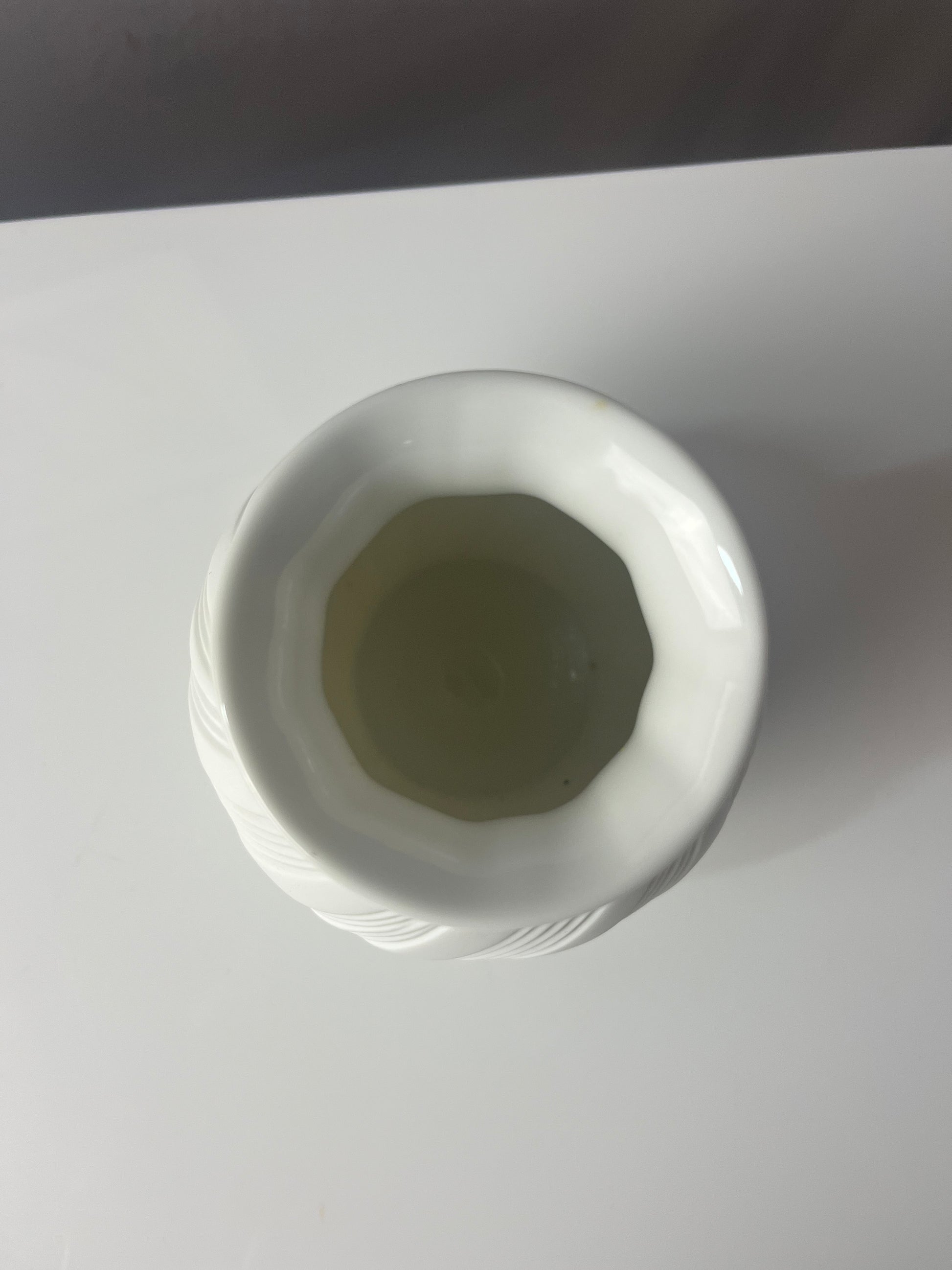 Vase 0216 Biskuitporzellan von Manfred Frey für Kaiser