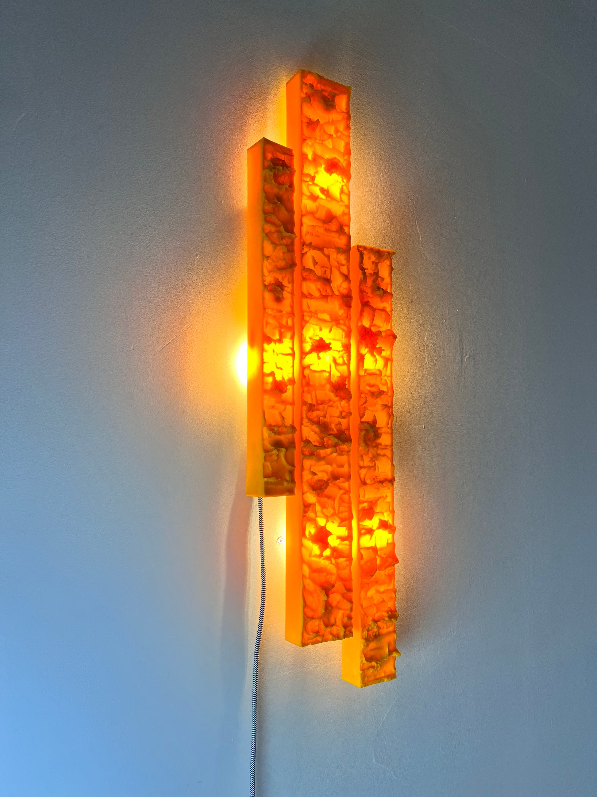 Wandlampe gelb von Uwe Mersch