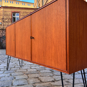 Sideboard Teak auf Hairpinlegs von rt Möbel