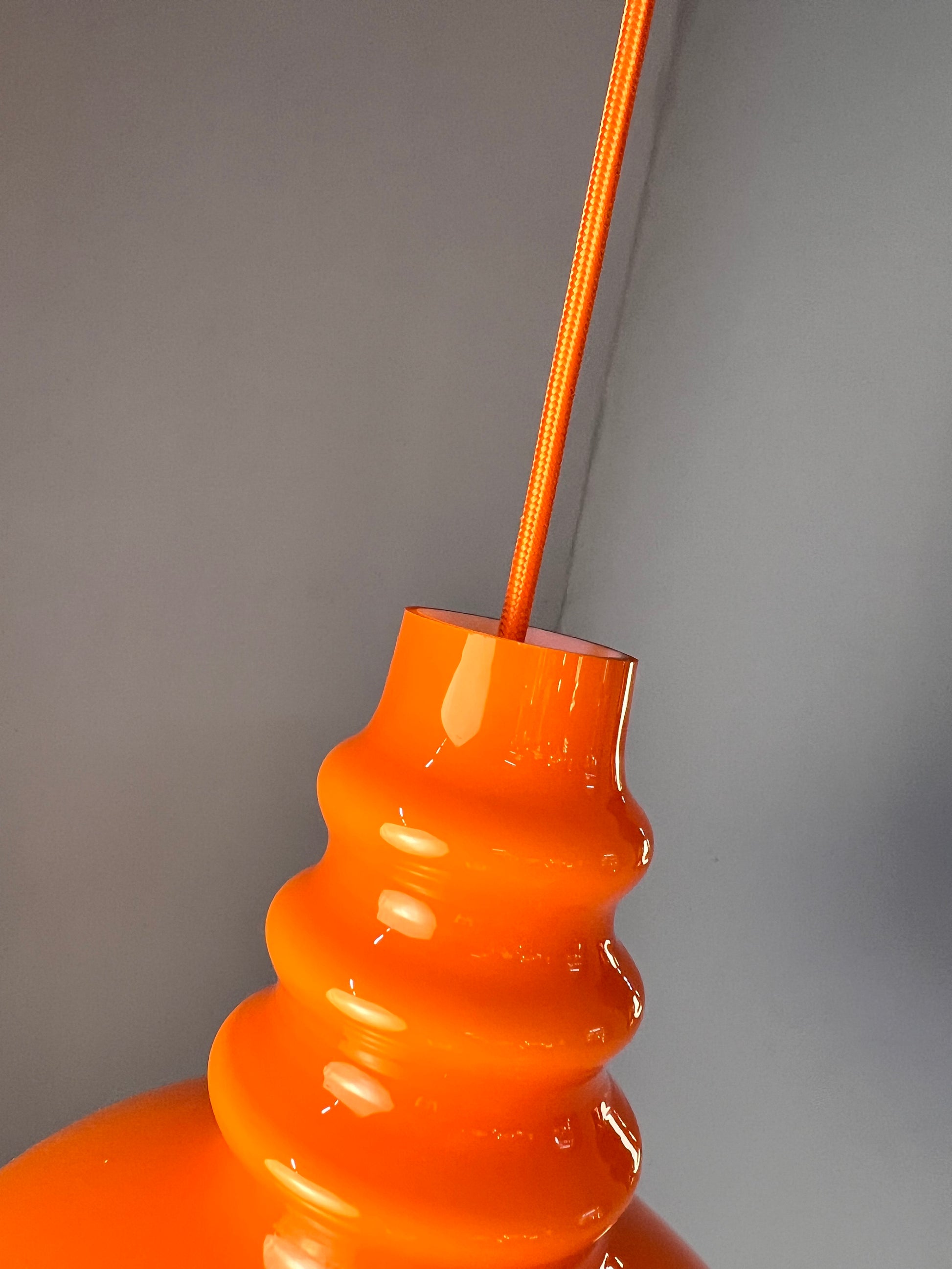 Hängelampe orange Glas von Peill & Putzler