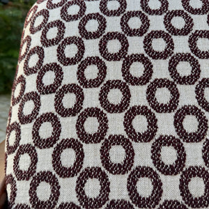 Sessel Mahagoni neu gepolstert mit aubergine Kreismuster