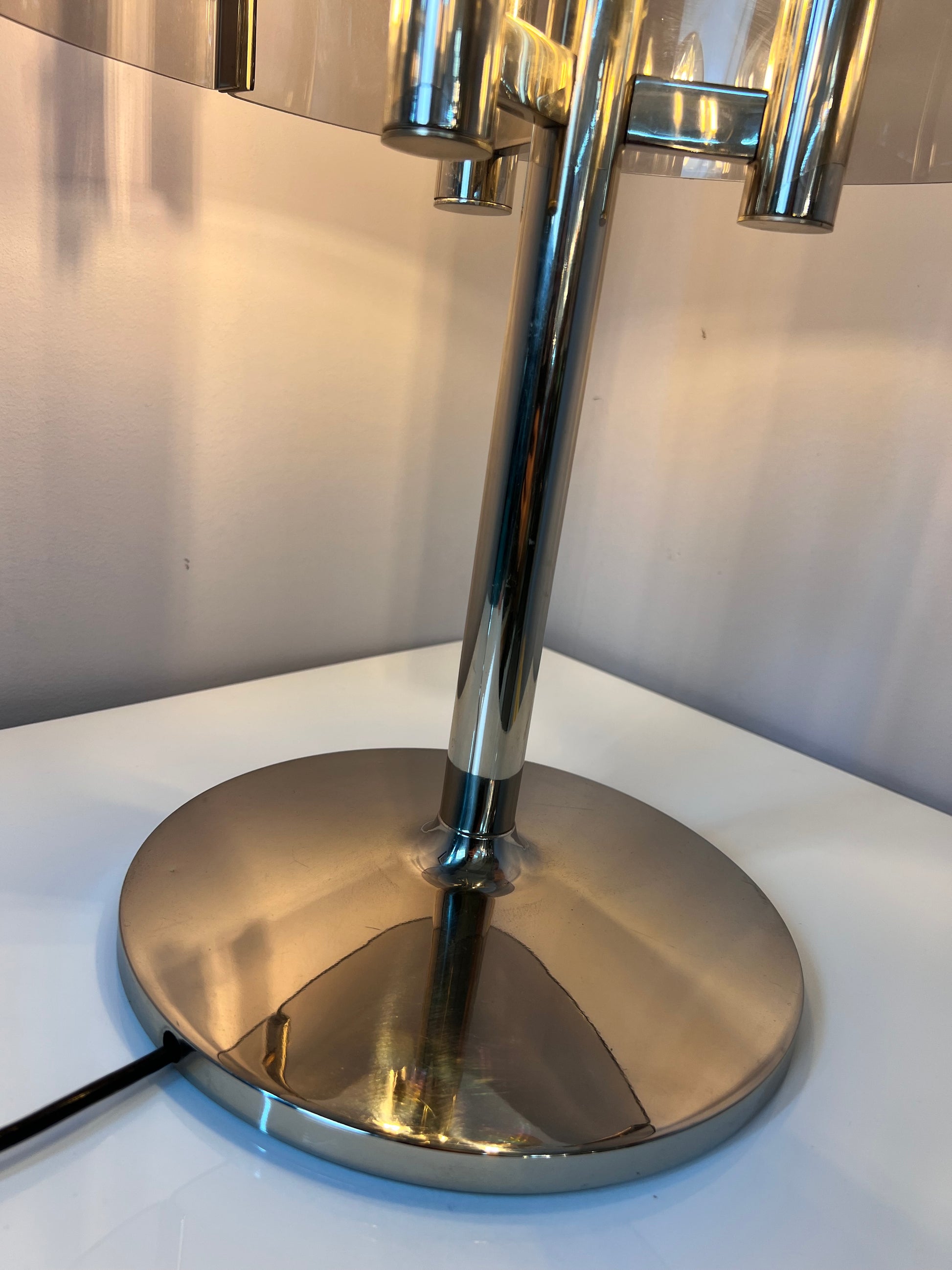 Tischlampe Chrom & Rauchacryl